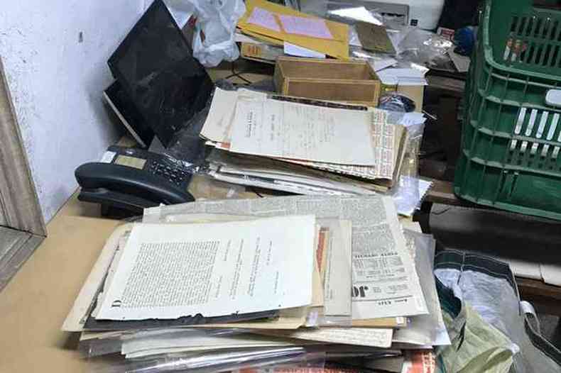 Centenas de documentos foram recuperados na operao(foto: Ministrio Pblico de Minas Gerais (MPMG) / Divulgao)