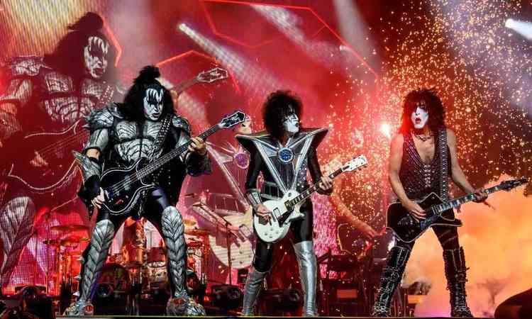 Banda Kiss se apresenta no palco durante o Heavy Metal Rock Festival, em 16 de junho de 2022, na Dinamarca