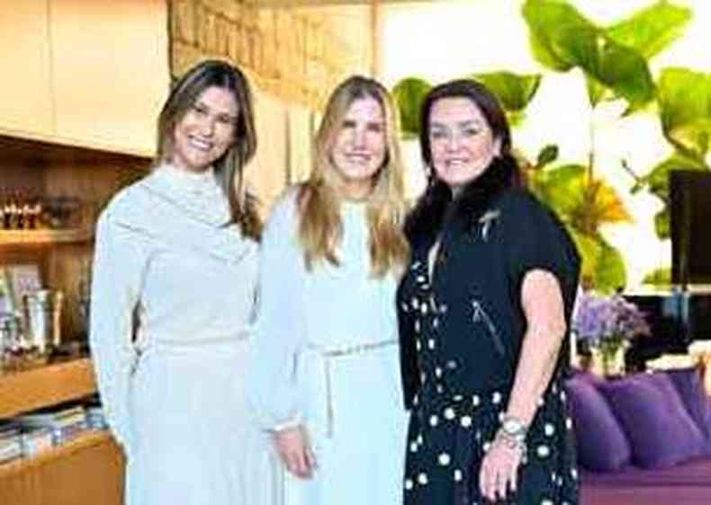  Marina e Izabela Tavares com Jackie Verneuil