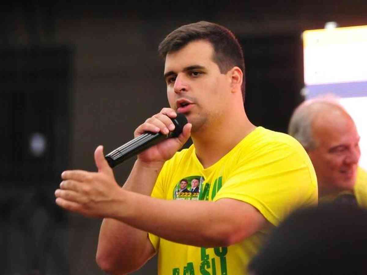 Bruno Diferente DEPUTADO ESTADUAL Bruno Diferente foi candidato ao