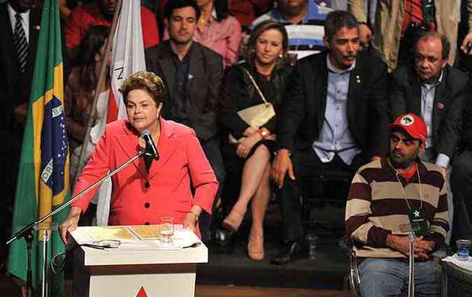 Dilma voltou a Minas pela oitva vez, no dia 8 de junho, em pleno domingo, para fazer inaugurao e anncio de doao de equipamentos(foto: Alexandre Guzanche/EM/D.A Press)