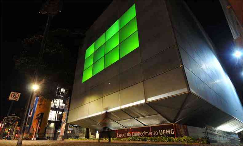 Na Praa da Liberdade, o Espao do Conhecimento da UFMG aderiu  campanha nacional Brasil Verde, para incentivar a doao de rgos (foto: Marcos Vieira/EM/DA Press)