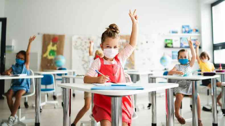 A abertura de escolas tem sido um tema quente durante a pandemia(foto: Getty)