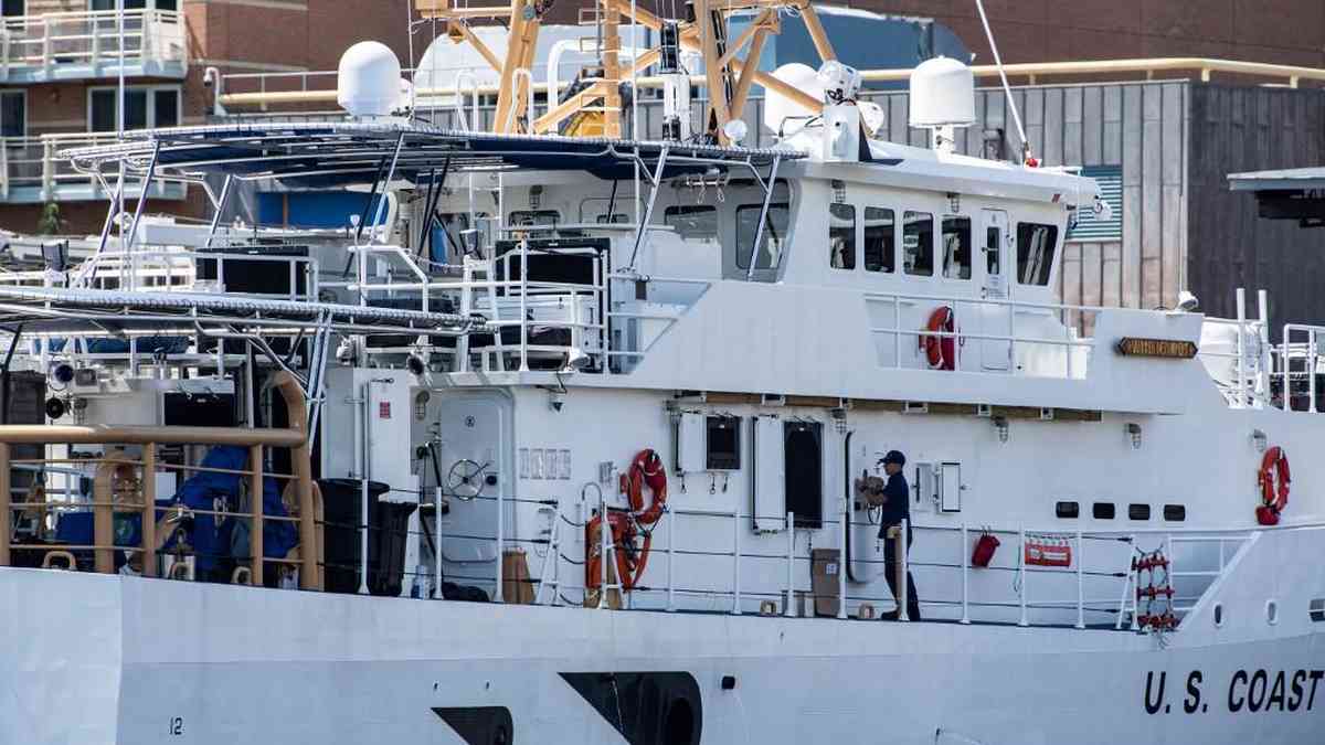 Sous-marin disparu : les recherches entrent dans la 5e journée en phase décisive