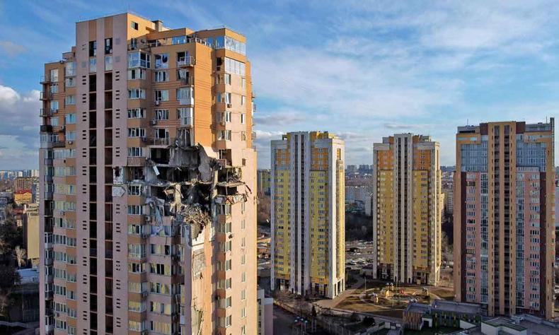 Ataque de tropas russas  capital da Ucrnia 