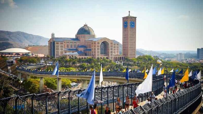 Basílica hoje ocupa uma área de 72 mil m² | Foto: Governo do Estado-SP(foto: BBC) A Basílica de Nossa Senhora Aparecida