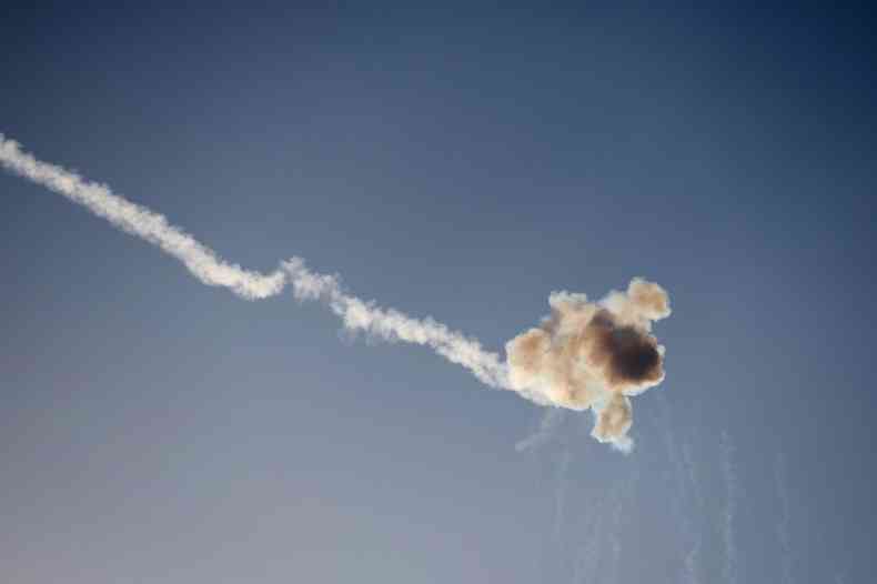 Domo de ferro de Israel intercepta foguete do Hamas