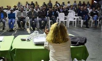 Produtores se reuniram na sexta-feira para definir a��o contra o rateio na Justi�a(foto: ALEX CAVALCANTE GALERA/ JORNAL GALERA)