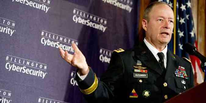 O general Keith Alexander, durante uma conferncia em Washington sobre segurana na informtica(foto: AFP PHOTO / Jim WATSON )