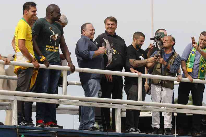 Pazuello participou de ato com Bolsonaro no Rio de Janeiro(foto: Fernando Frazo/Agencia Brasil)