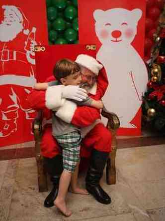 Papai Noel foi uma das atrações da Festa de Natal(foto: Edesio Ferreira/EM/D.A Press)