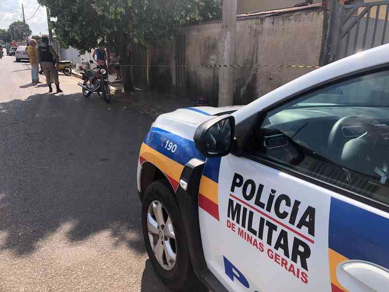 Local do crime, no Bairro So Jos Operrio, em Patos de Minas. Criana de 4 anos foi atingida por dois atiradores que passaram de bicicleta