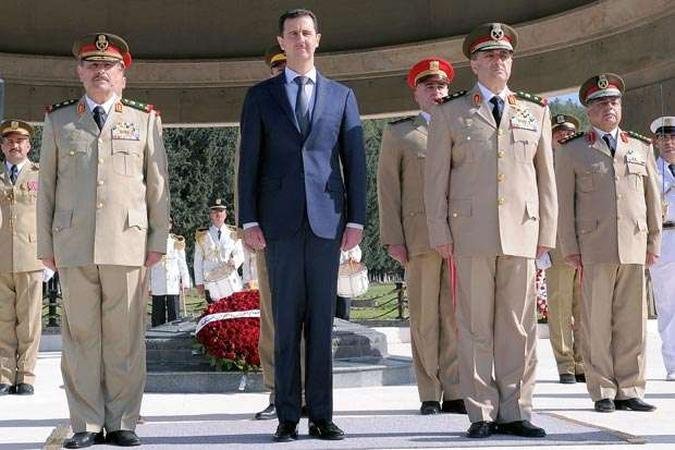 Assad alega que mercen�rios estejam atuando no pa�s para desgastar o governo (foto: SANA / AFP)