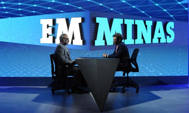 foto do jornalista benny cohen e do deputado federal reginaldo lopes no estdio da TV Alterosa