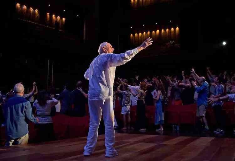 Z Celso atuando na pea 'Roda Viva' no Rio de Janeiro, em 22 de novembro de 2019