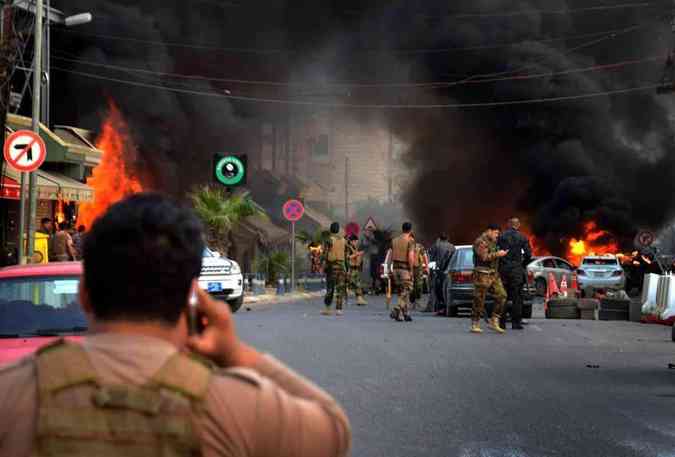 AFP PHOTO / STR 