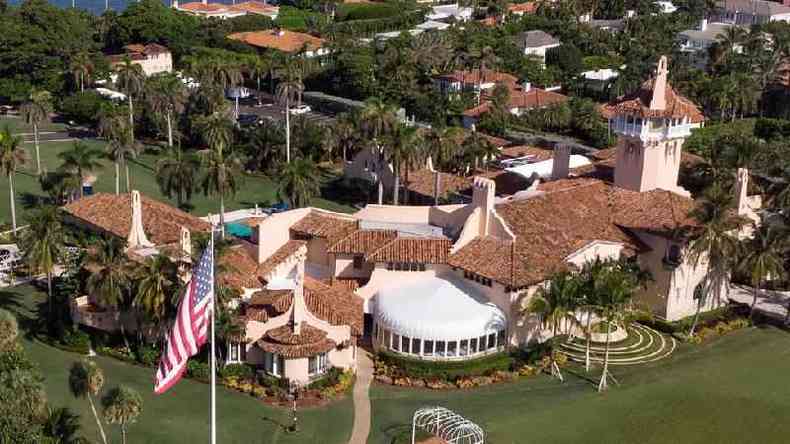 Uma vista area da casa do ex-presidente dos EUA, Donald Trump, em Mar-a-Lago, depois que Trump disse que agentes do FBI a invadiram, em Palm Beach, Flrida, EUA, em 15 de agosto de 2022