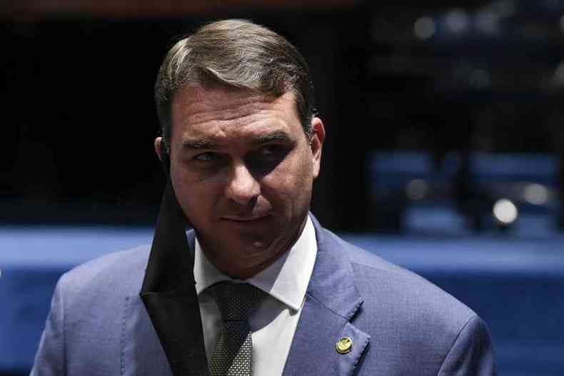 De acordo com o Senador Flvio Bolsonaro, o presidente passou bem a noite e pode no precisar da cirurgia de desobstruo do intestino(foto: Jefferson Rudy/Agncia Senado)