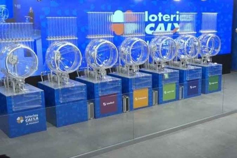Mega-Sena tem o prêmio previsto de R$ 20,2 milhões(foto: Reprodução) mega sena globo bolinhas sorteio