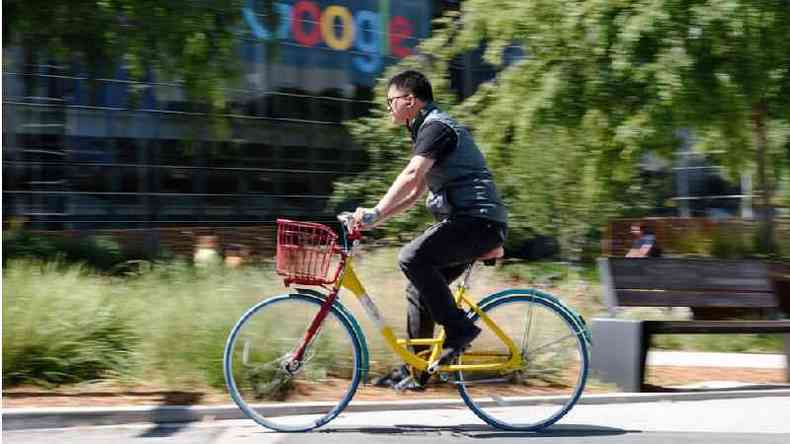 Google diz que remuneração sempre variou de acordo com local onde funcionários trabalham(foto: Getty Images)