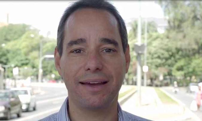 Tibé, que comanda o PTdoB, acredita que a mudança vá atrair eleitores(foto: Reprodução programa eleitoral) Tibé, que comanda o PTdoB, acredita que a mudança vá atrair eleitores(foto: Reprodução programa eleitoral)