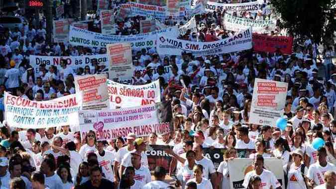 Segunda edio da marcha contou com a participao de 20 mil pessoas(foto: Edsio Ferreira / EM / DA PRESS)