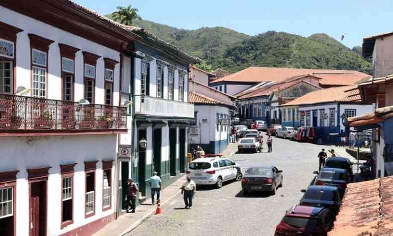 Na Onda Vermelha o comrcio no ter que reduzir o horrio de funcionamento, mas sim aumentar o distanciamento entre os clientes. (foto: Prefeitura de Sabar/Divulgao)