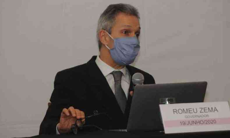 Por videoconferncia, Romeu Zema prestou contas de aes do Executivo ante pandemia.(foto: Juarez Rodrigues/EM/D.A Press)