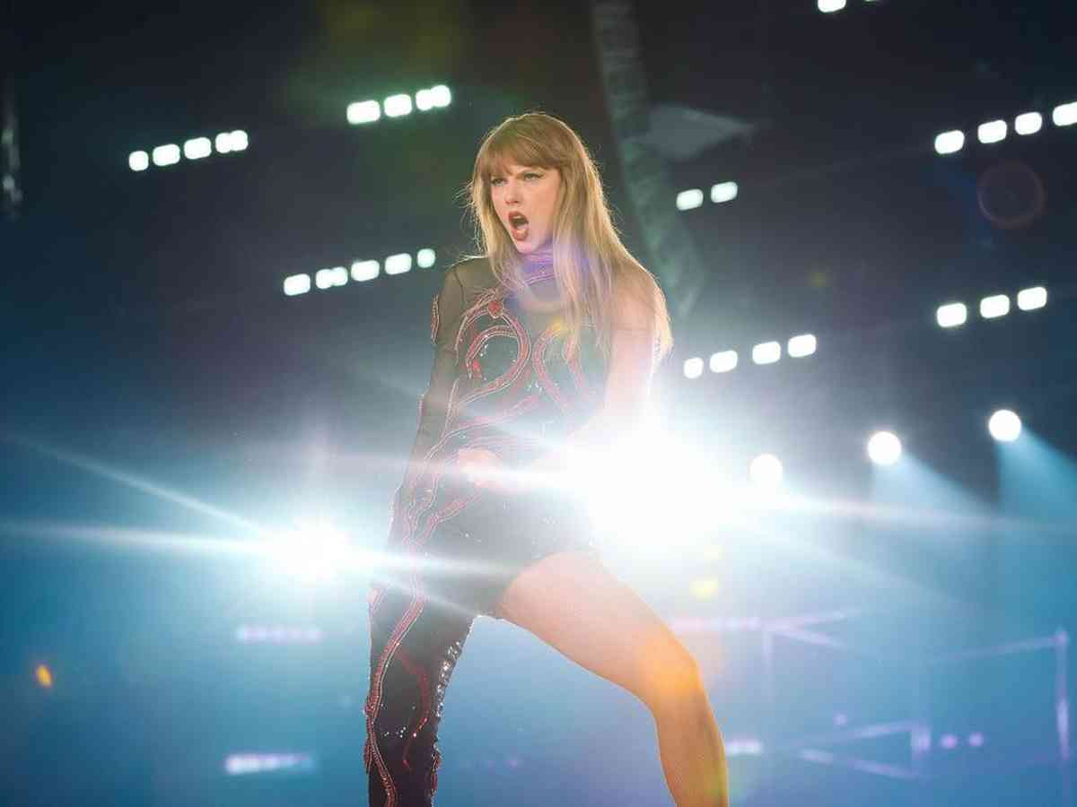 Algo que chamou a atenção na noite de estreia da nova turnê de Taylor Swift  foi a grande quantidade de serpentes - Sucesso FM
