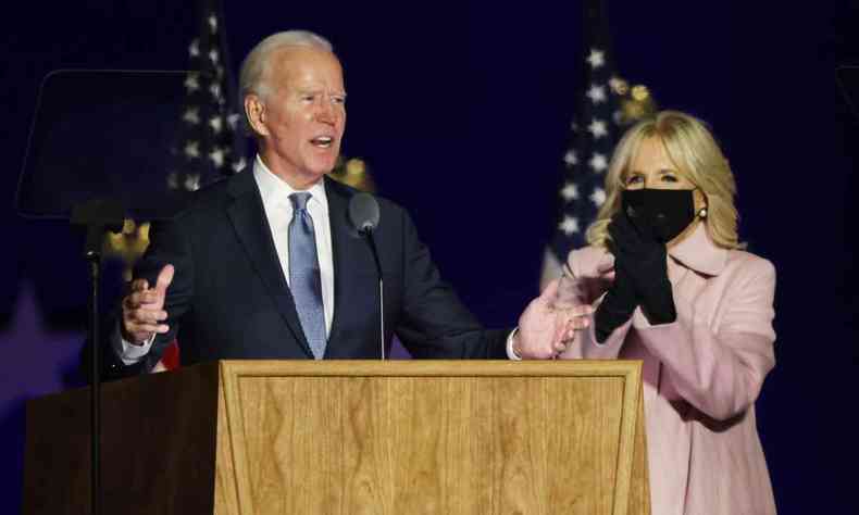 Democrata discursou ao lado da esposa, Jill.(foto: WIN MCNAMEE/AFP)