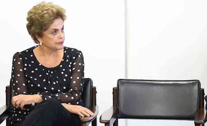 Dilma Rousseff foi afastada da presidncia por at 180 dias(foto: Lula Marques/Agencia PT Brasilia)