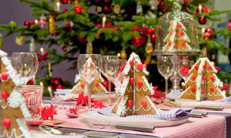 Biscoitos de Natal em formato de rvores foram usados como decorao(foto: Divulgao)
