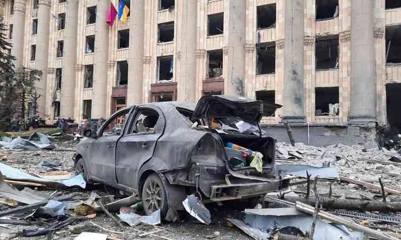 Kharkiv bombardeada