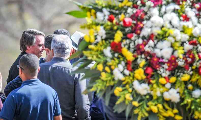 Jair Bolsonaro no enterro do ex-ministro Alysson Paolinelli