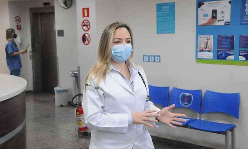A cardiologista Dborah Eullio dos Santos falou sobre o tratamento do paciente, que  hipertenso(foto: Juarez Rodrigues/EM/DA Press)
