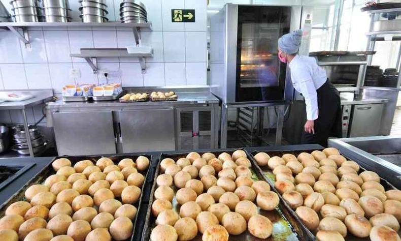 Faculdade Senac de Gastronomia - aula de po de queijo