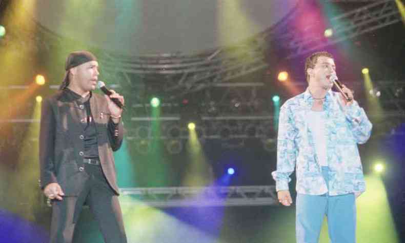 Jair Amaral/EM/Arquivo (foto: Rick e Renner durante o segundo dia do Brasil Country Show, que foi realizado em 2002, no Mineiro, em Belo Horizonte)