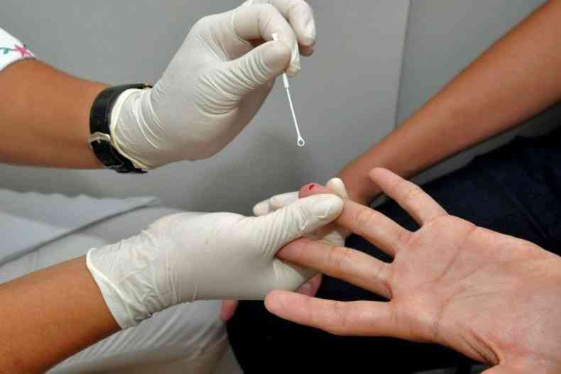 Testes contra HIV, Aids e hepatites virais s sero retomados em janeiro(foto: Marcelo Ferreira/CB)