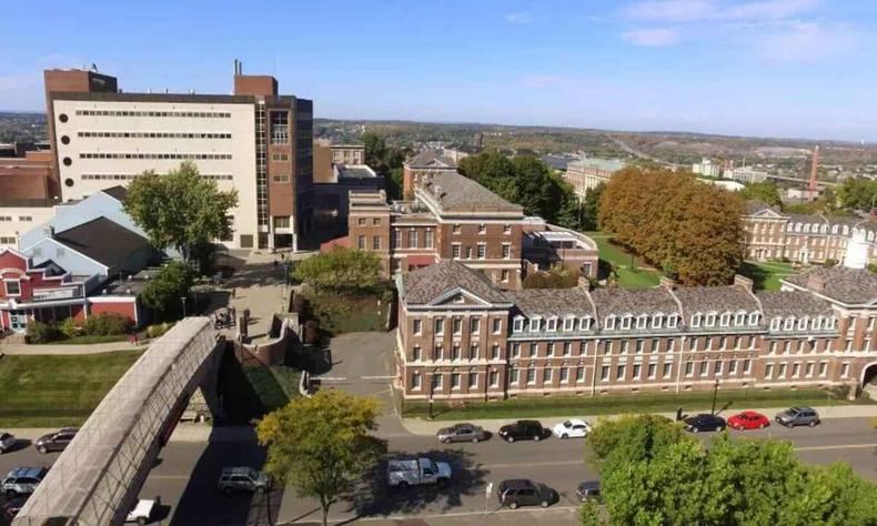 Vista area do Rensselaer Polytechnic Institute, em Nova York