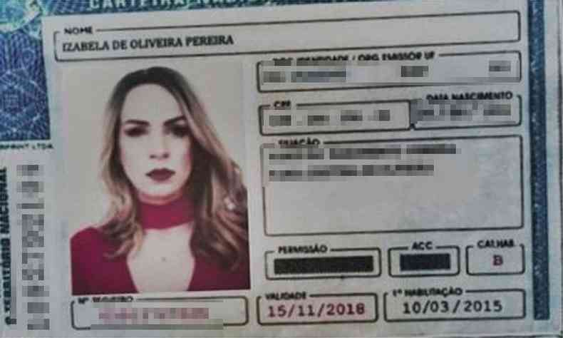 De acordo com a polcia, CNH com nome social de Izabela  falsa(foto: Polcia Civil/Divulgao)