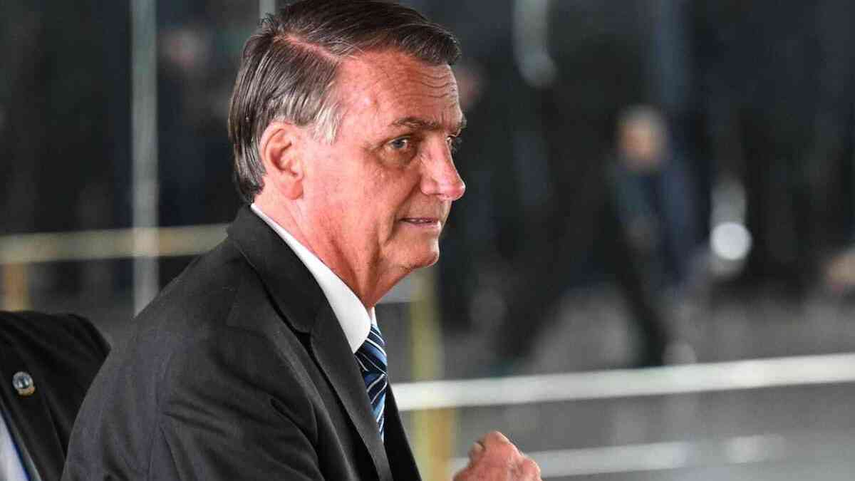 Repugnante, diz Jair Bolsonaro sobre áudio de Mamãe Falei