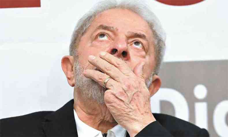 Lula foi condenado pelo juiz Srgio Moro a nove anos e meio de priso por corrupo passiva e lavagem de dinheiro em 2017(foto: Srgio Lima/AFP - 9/10/17)