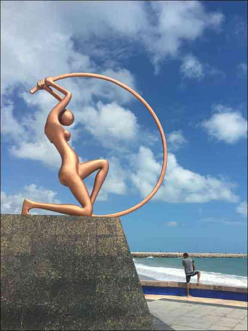 Entre as diversas manifestaes artsticas, a escultura da ndia Iracema, protagonista do romance de Jos de Alencar(foto: Carlos Altman/EM/D.A Press %u2013 25/8/15)