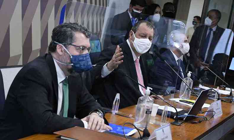 Ex-ministro das Relaes Exteriores, Ernesto Arajo, presta depoimento na CPI da COVID(foto: Agncia Senado)