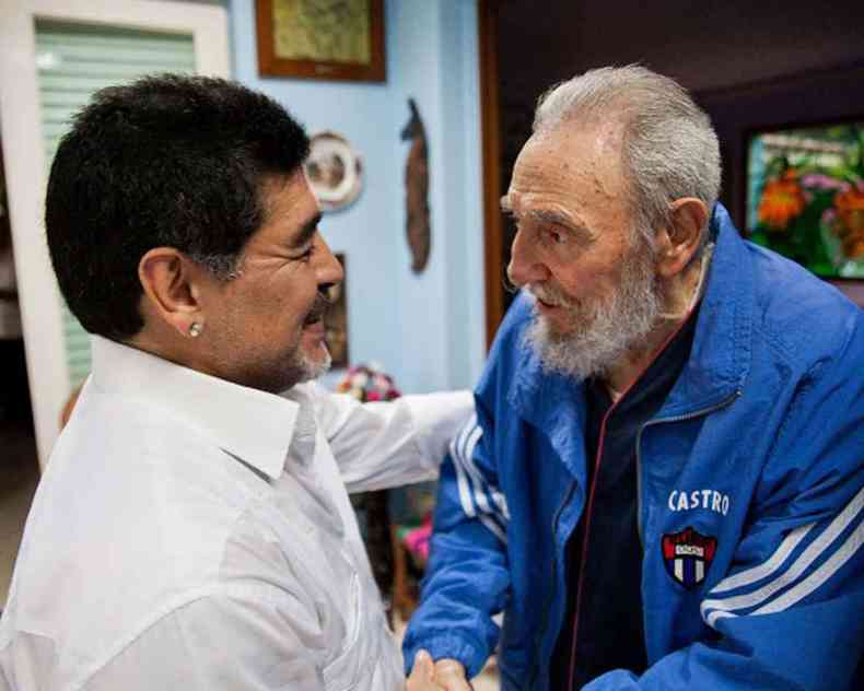 Maradona considerava Fidel Castro seu 'segundo pai'(foto: Handout/AFP)