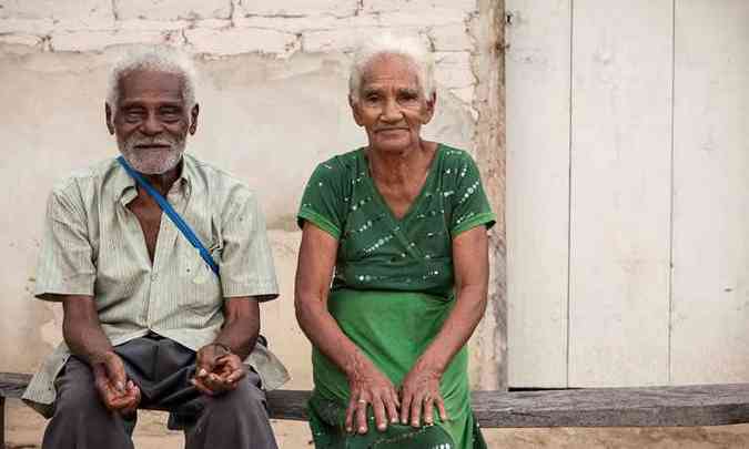 Seu Abelino e esposa: moradores do Jalapo. Uma das muitas histrias que sero contadas pelo Terra Negra.(foto: Rafael Carrieri)