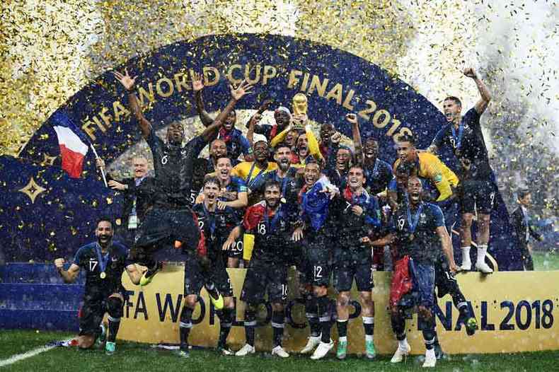 Franceses comemoram o ttulo da Copa de 2018, disputada na Rssia: proposta de Mundial de dois em dois anos  m ideia