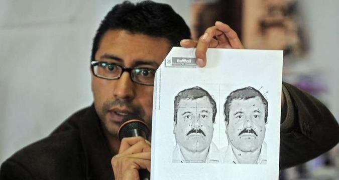 Diretor de migra��o mostra foto do traficante Joaqu�n 