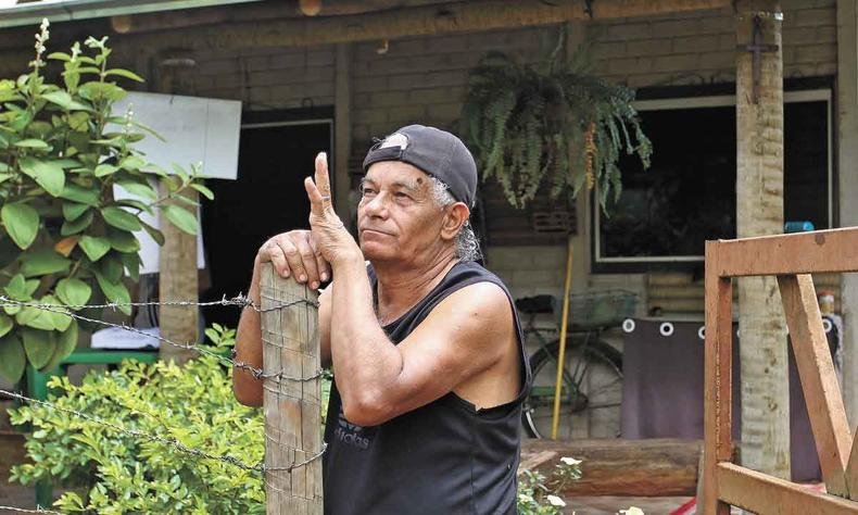 Casa de Hernâni Pereira Neves está no caminho que os rejeitos de minério podem percorrer, em caso de rompimento da barragem em Itatiaiuçu