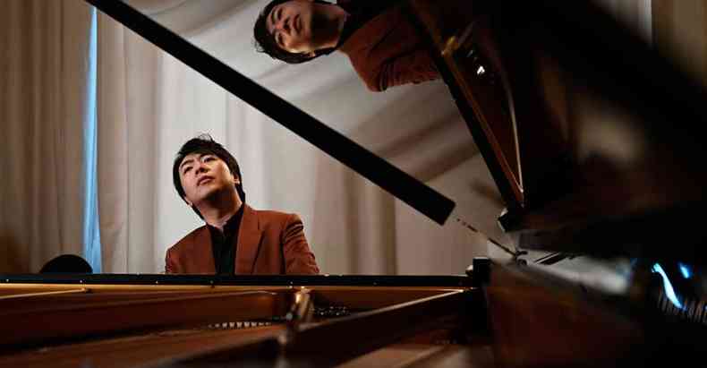 Prodígio chinês do piano lança álbum-remédio para tempos de